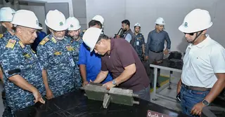 নৌবাহিনী পরিচালিত খুলনা শিপইয়ার্ড পরিদর্শনে প্রধানমন্ত্রীর প্রতিরক্ষা উপদেষ্টা